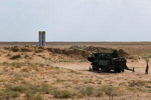 Под удар попала, в частности, пусковая установка комплекса "Триумф"