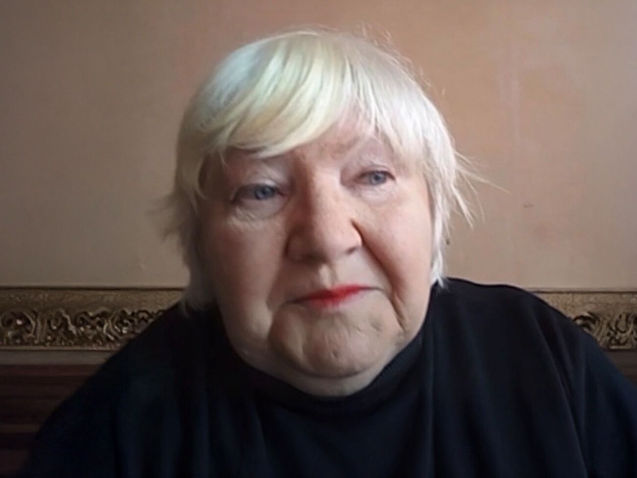 16 марта 2022 года РФ атаковала гражданских жителей Мариуполя в драматическом театре города