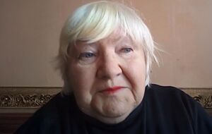 16 марта 2022 года РФ атаковала гражданских жителей Мариуполя в драматическом театре города