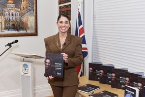 Бывшая руководительница АРМА Елена Дума заявила, что ее книгу сняли с ярмарки в Лондоне по распоряжению Залужного