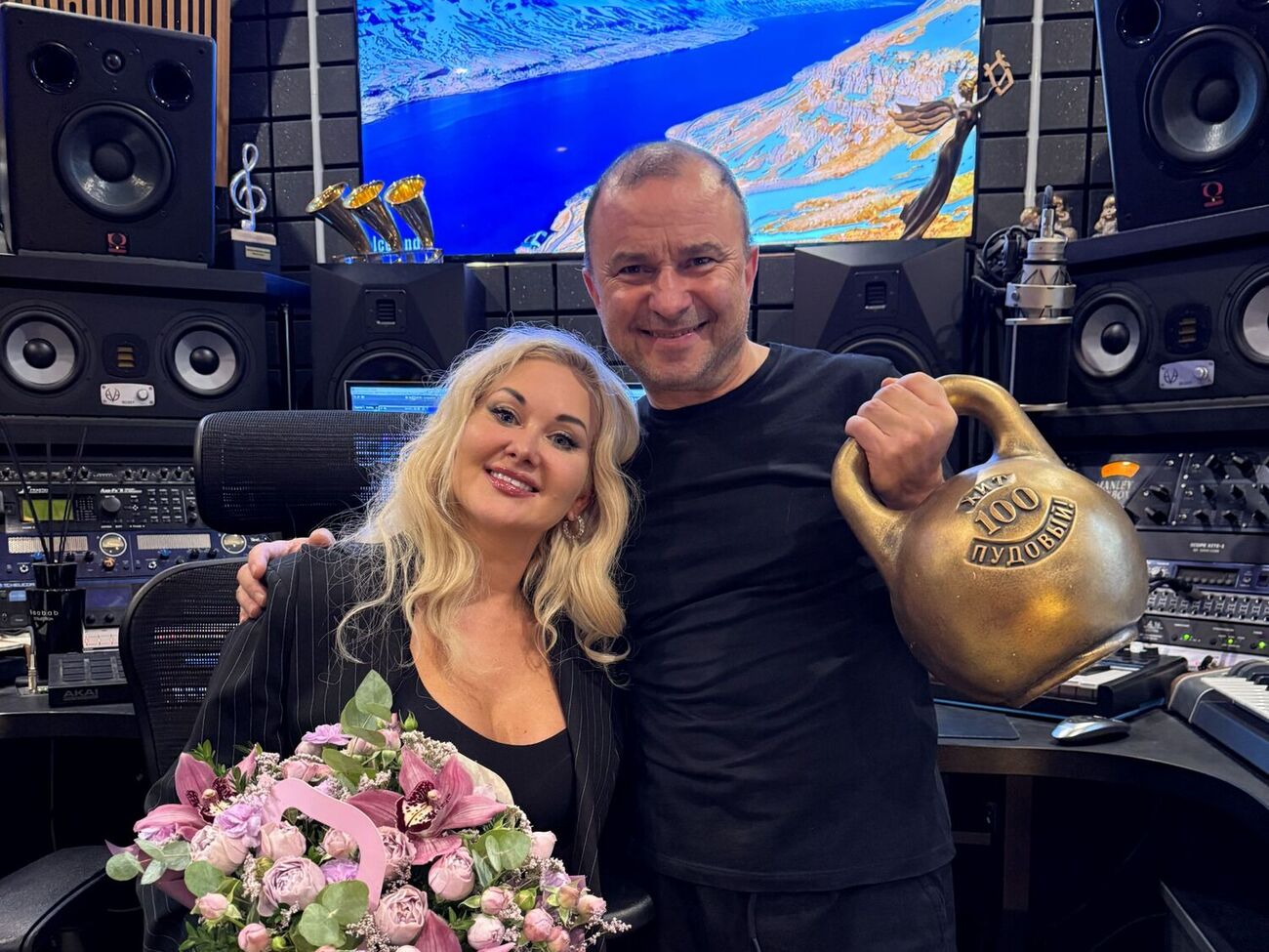 Бужинська: Із Віктором ми знайомі дуже багато років. Працювати з ним легко, тому що він справжній професіонал