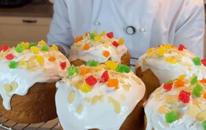 Випікайте паску 40 хвилин за 180 °C