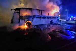 Пожежу в автобусі загасили