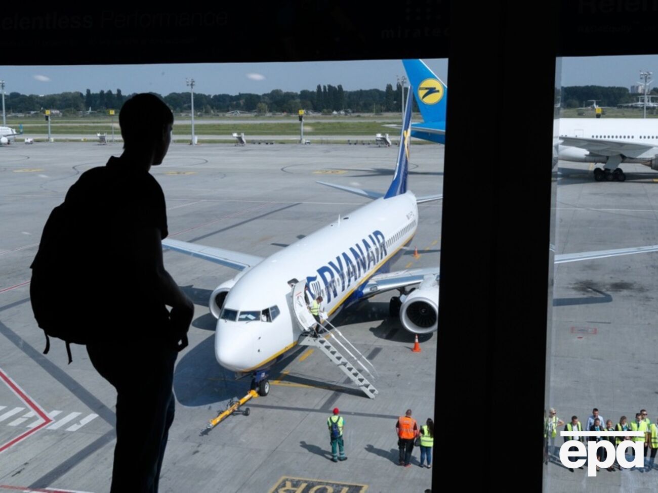 До робочої групи з відновлення цивільних польотів в Україні залучають представників влади й авіаційних компаній