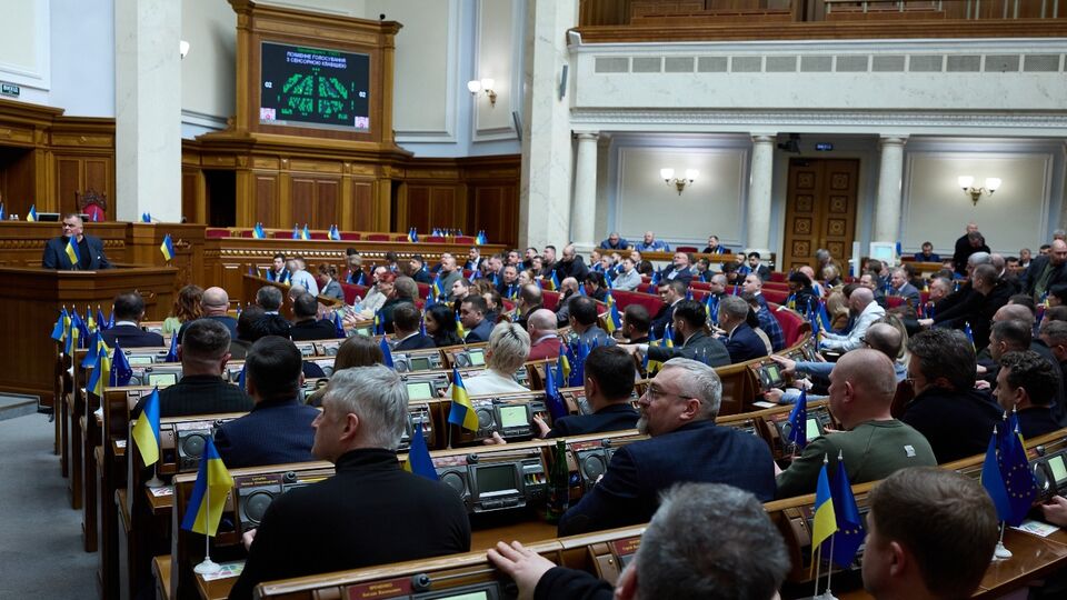 С 18 марта сотрудники МВФ будут проводить встречи с народными депутатами