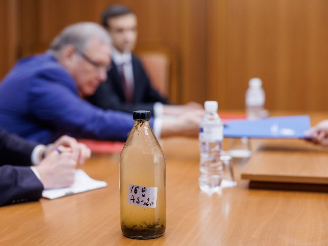 Утечка нефтепродуктов в Днестр представляет угрозу для здоровья граждан Молдовы, отметили в МИД страны