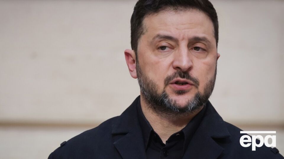 Ремонт може тривати півтора місяця, зазначив президент