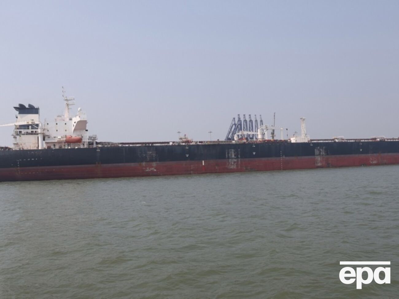 Рух танкерів відновився, сказали в Білому домі