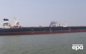 Движение танкеров возобновилось, сказали в Белом доме