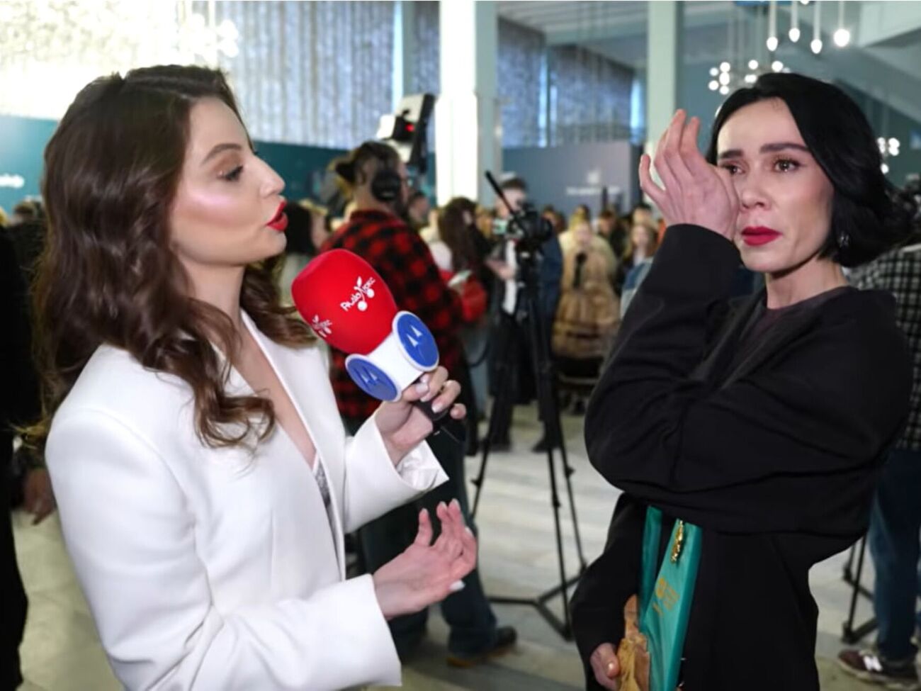 Норова розплакалася, коли Тур почала розпитувати її про покійного чоловіка