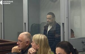 Подозреваемый в госизмене Александр Деркач во время заседания Голосеевского районного суда Киева