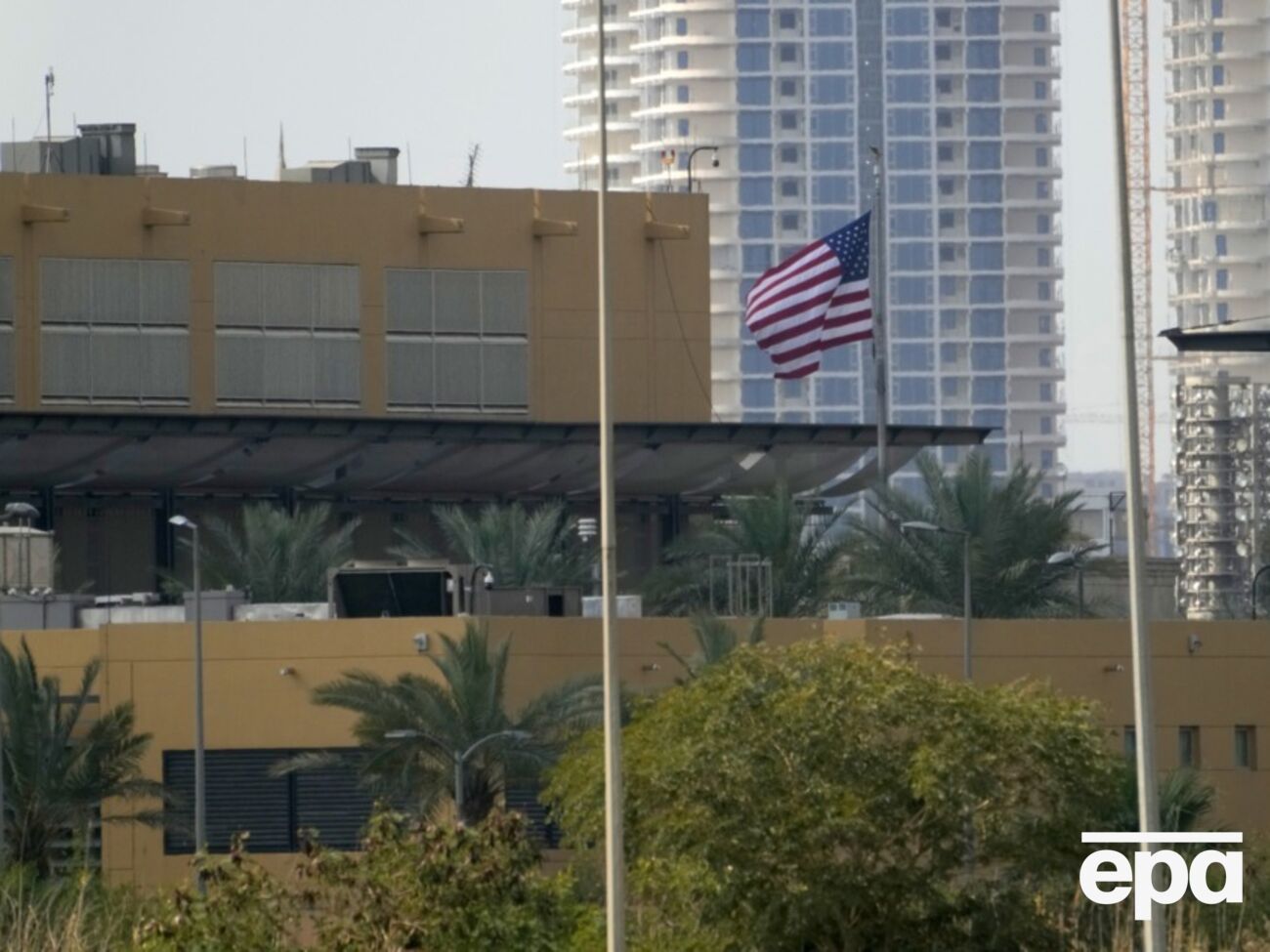 З початку війни в Ірані атаковано низку посольських об'єктів США