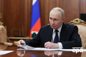Путін планує сидіти на троні щонайменше років до 150, вважає Z-блогер