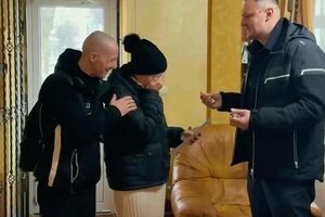 "Труха Україна" и ее основатель Лавриненко приобрели квартиру переселенцам из Лисичанска