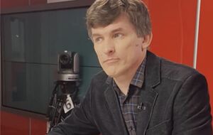 Боженька будто демонстрирует Трампа прочим лидерам и подмигивает: "Бросьте комплексовать. Видите вот это?"