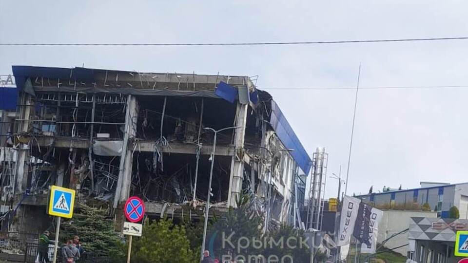 За даними Telegram-каналу, удару завдали щонайменше п'ятьма БПЛА