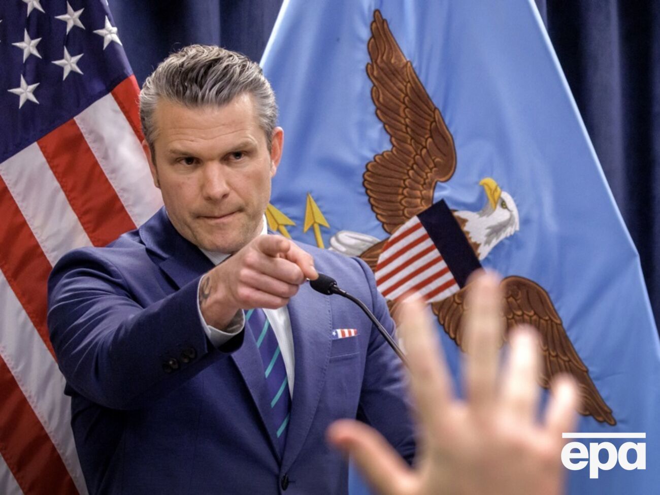 Гегсет зазначив, що американське озброєння краще витрачати в інтересах США