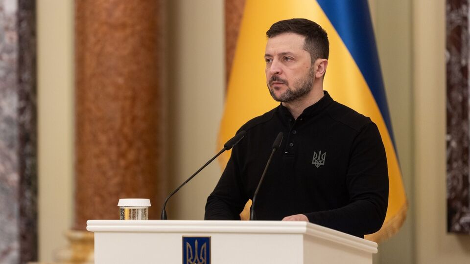 Зеленский призвал ЕС усилить поддержку Украины, сохранять давление на РФ и подчеркнул, что вступление Украины в Евросоюз неизбежно
