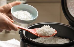 В большинстве случаев неудачно приготовленный рис можно спасти