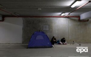 Люди в Хайфе прячутся в укрытиях во время ударов