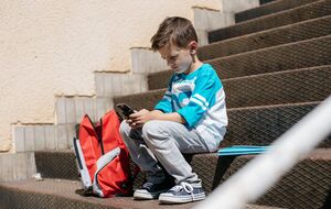 371 ученый призвал остановить запрет соцсетей для детей