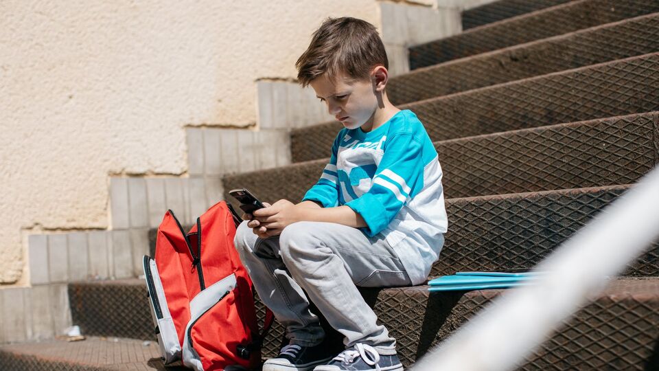 371 ученый призвал остановить запрет соцсетей для детей