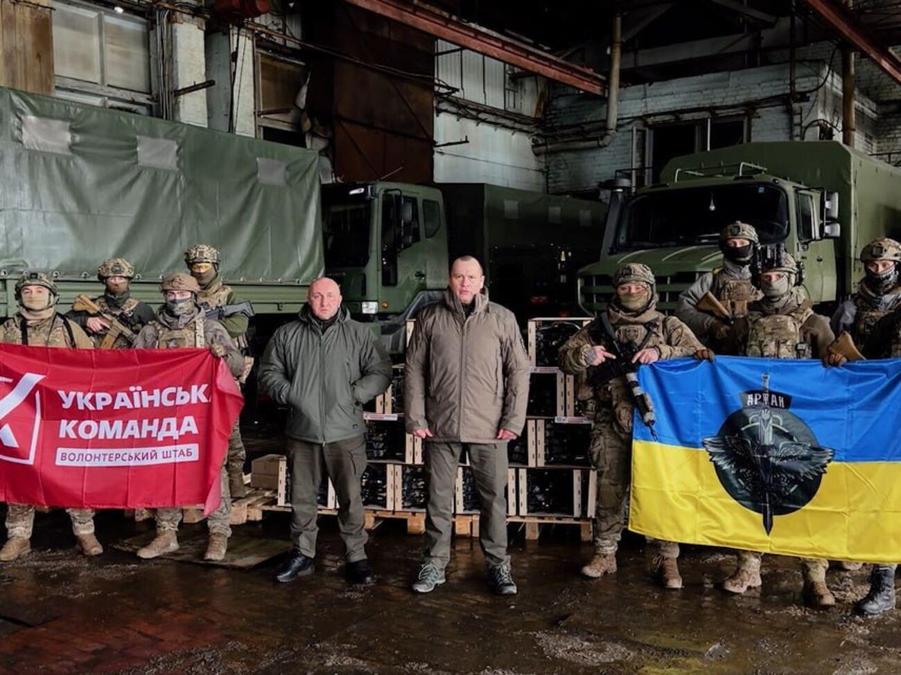 Волонтеры привезли подразделению "Артан" партию дронов