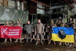 Волонтеры привезли подразделению "Артан" партию дронов