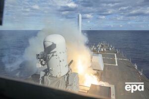 Конфлікт виник на тлі багаторічної напруженості через ядерну програму Ірану й через підтримку Тегераном терористичних груп