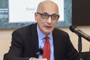 Будущий мировой порядок будет определяться балансом между этими двумя центрами силы