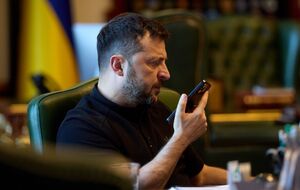 Зеленський: Зараз сигнали передавати їхньому суспільству буде складніше, але до їхньої мережі нової Max ми також доберемося