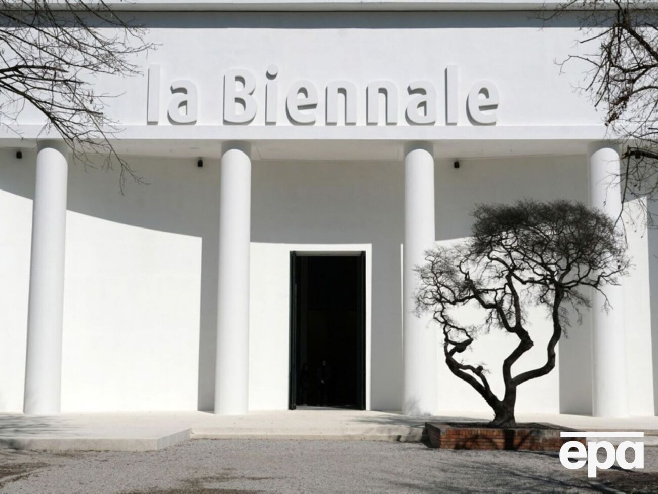 Венеційську бієнале проводять що два роки у Венеції