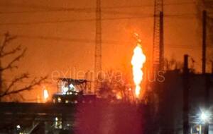 У Саратовській області, за даними ЗМІ, пожежа сталася біля двох підприємств