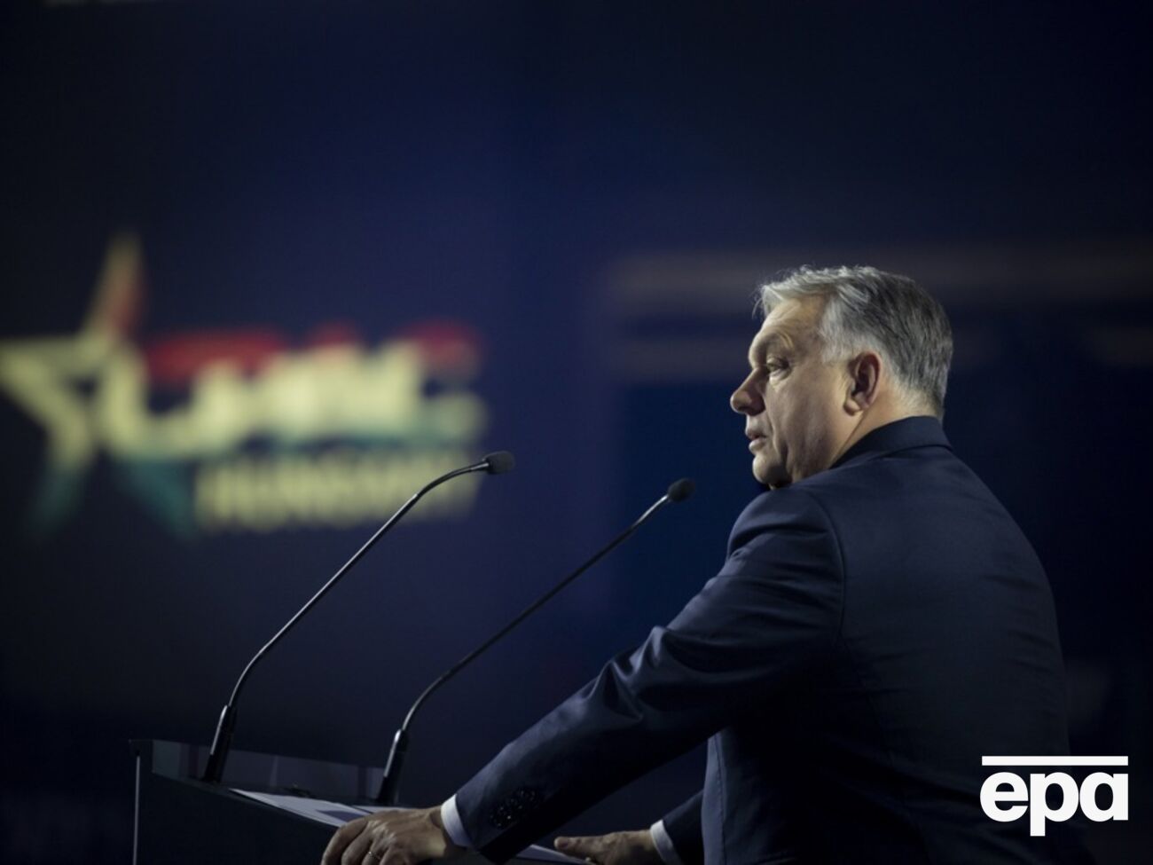 Підтримка Орбана серед населення почала падати