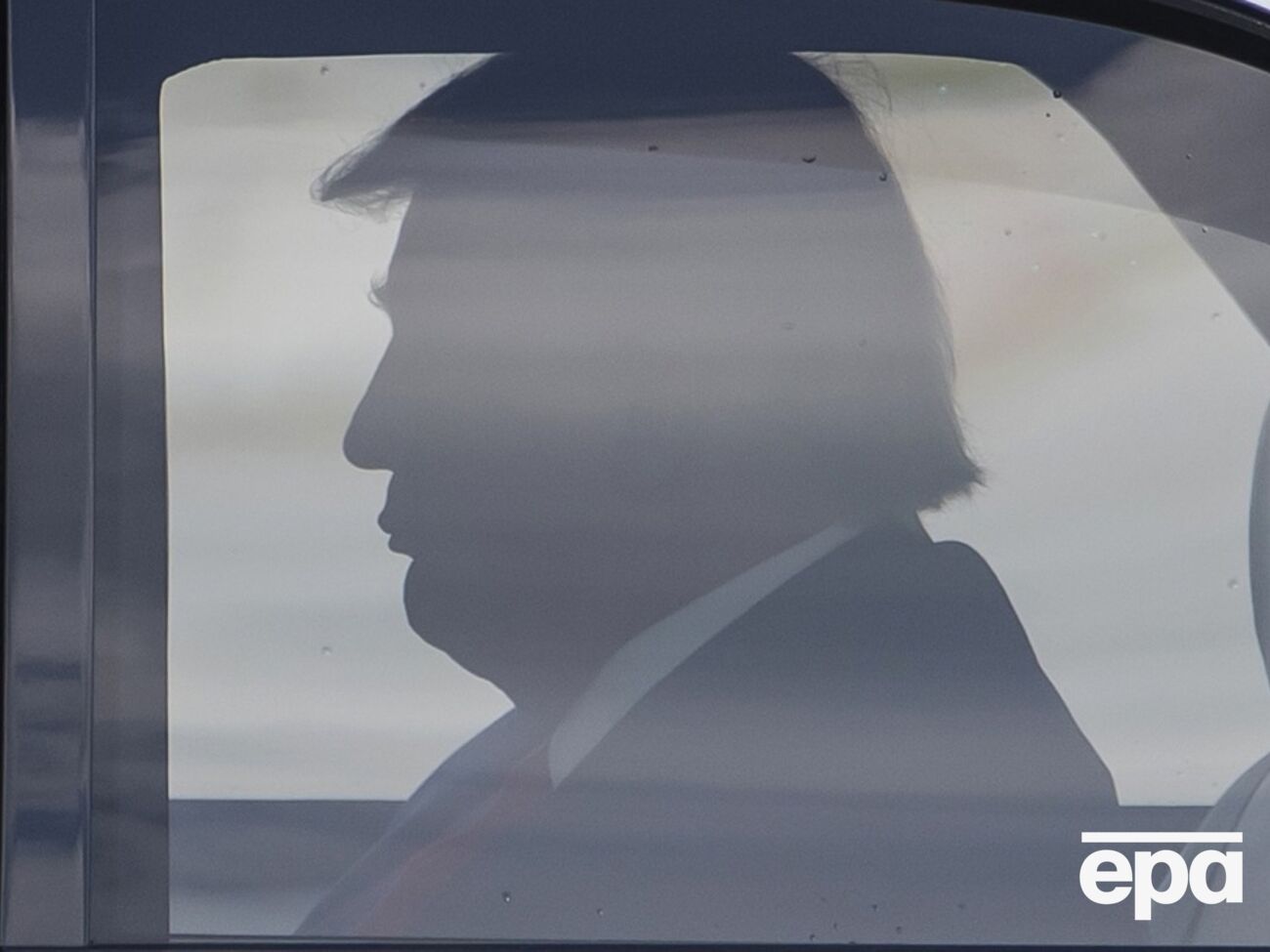 Конфликт на Ближнем Востоке усугубляет дипломатические контакты между США и Китаем, считают в администрации Трампа