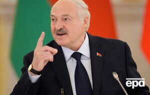 Лукашенко сказав, що не тримається за владу, але й не кидається нею