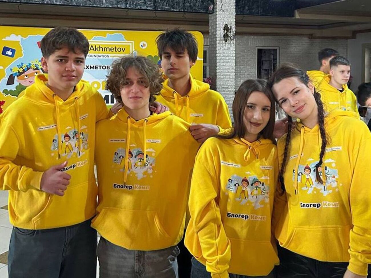Благодаря "Блогеру Кемпу" уже почти 5 тыс. детей приняли участие в программе, отдохнули и получили психологическую помощь