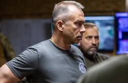 На некоторых участках фронта продолжаются бои высокой интенсивности, заявил Сырский