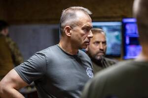 На деяких ділянках фронту тривають бої високої інтенсивності, заявив Сирський