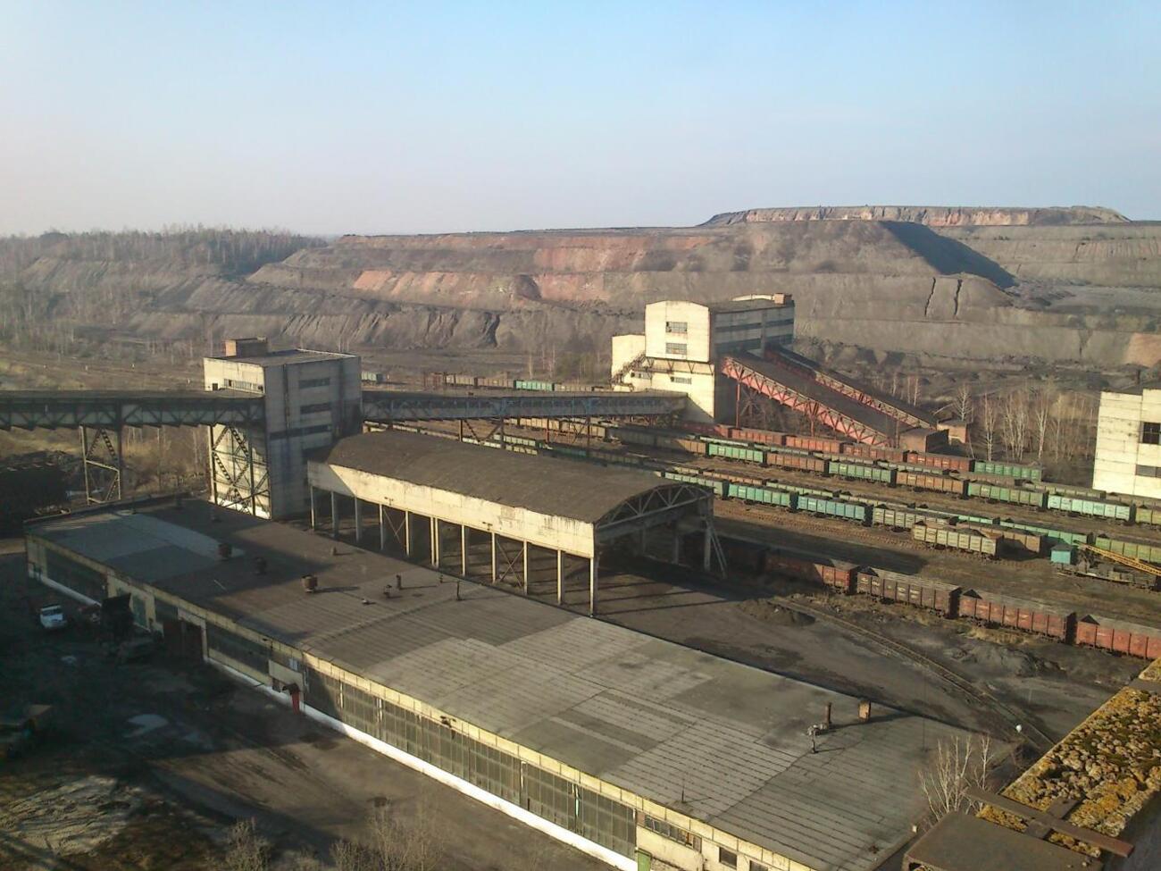 На ЦЗФ "Червоноградська" тривають "нездорові процеси", ідеться у статті "РБК-Україна"