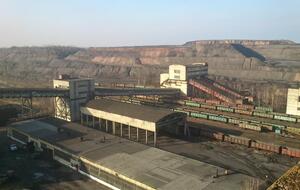 На ЦЗФ "Червоноградська" тривають "нездорові процеси", ідеться у статті "РБК-Україна"