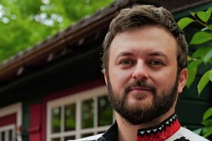 Хома: В больших городах ходят в субботу, я этого никогда не понимал, хотя теперь осознаю, что людей много и надо всех удовлетворить