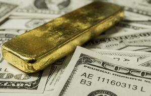 Центробанк РФ продает золото