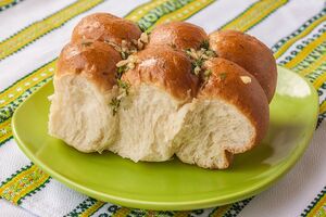 Пампушки получаются очень вкусными и ароматными