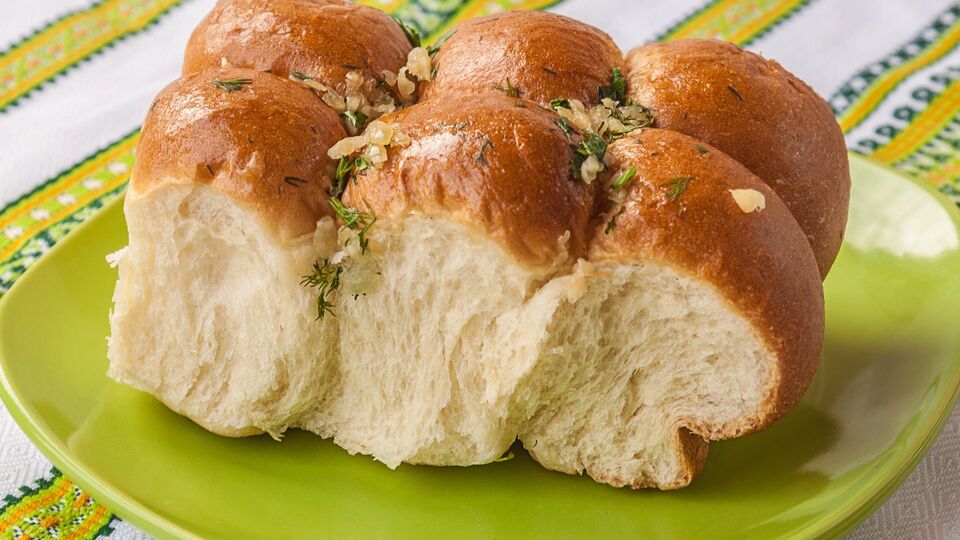 Пампушки получаются очень вкусными и ароматными