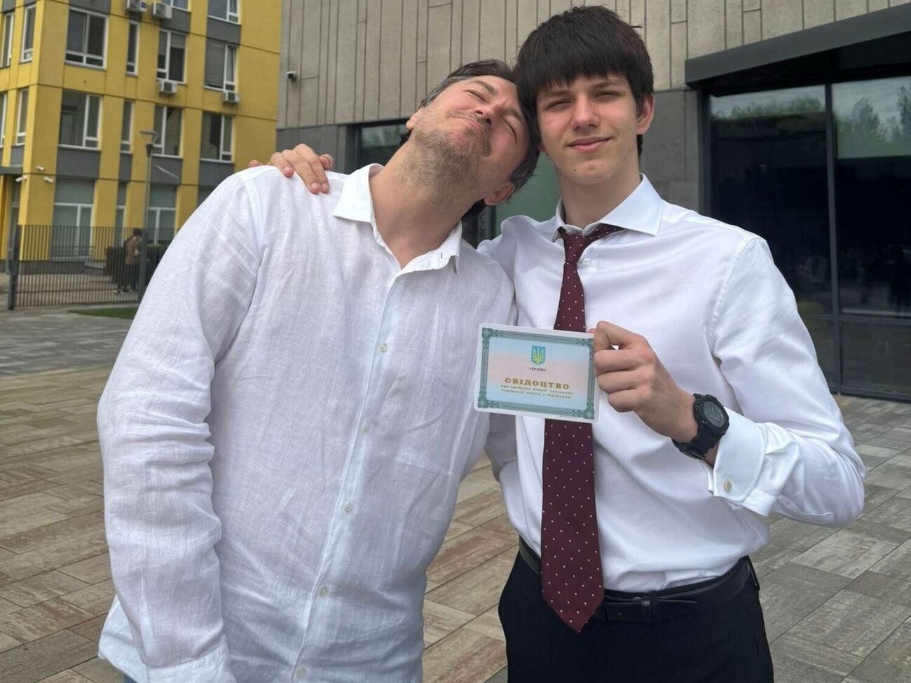 Притула про сина: Він уже тямить працювати з паяльником, знає, що й куди припаяти, як прошити