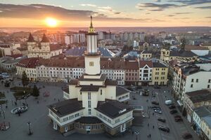 Из-за атаки РФ на Ивано-Франковск повреждения получил роддом, однако жертв среди пациентов нет