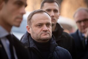 По словам Кулебы, полностью оградить объекты критической инфраструктуры от атак практически невозможно