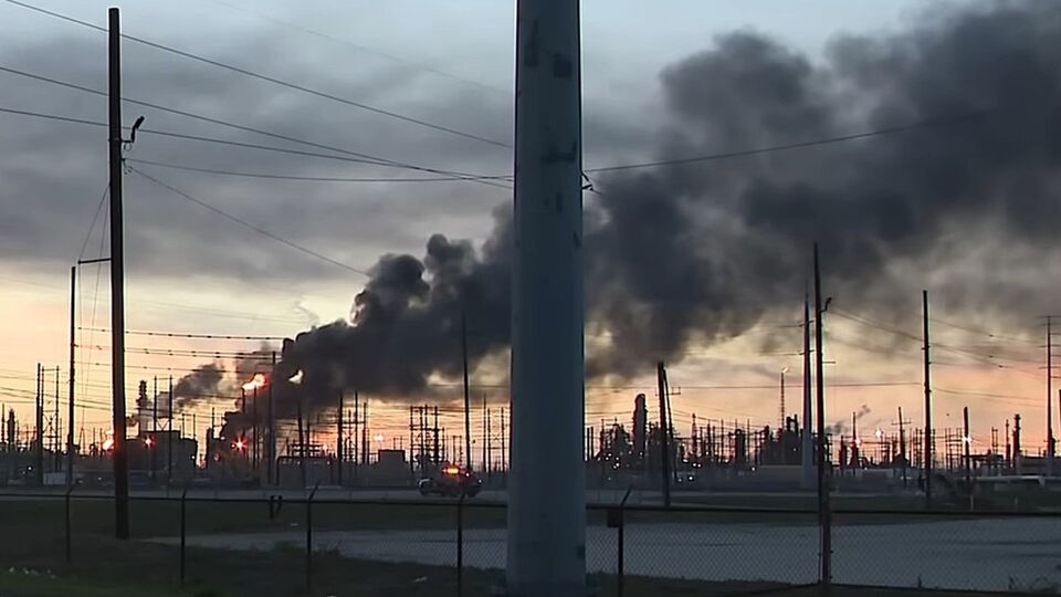 Вибух на заводі Valero Energy Corp було чутно за 18 км
