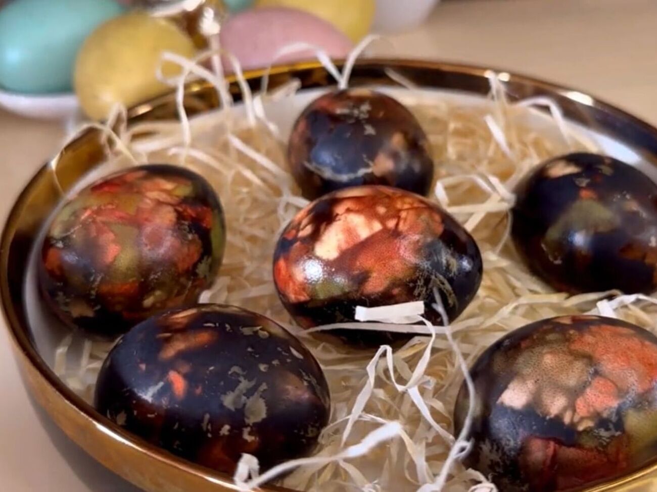 Щоб отримати насичений колір, знадобиться три години, для світлішого відтінку досить 40 хвилин